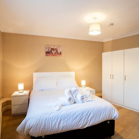 Spacious 2Br Flat In Stansted Apartment Stansted Mountfitchet Exterior photo