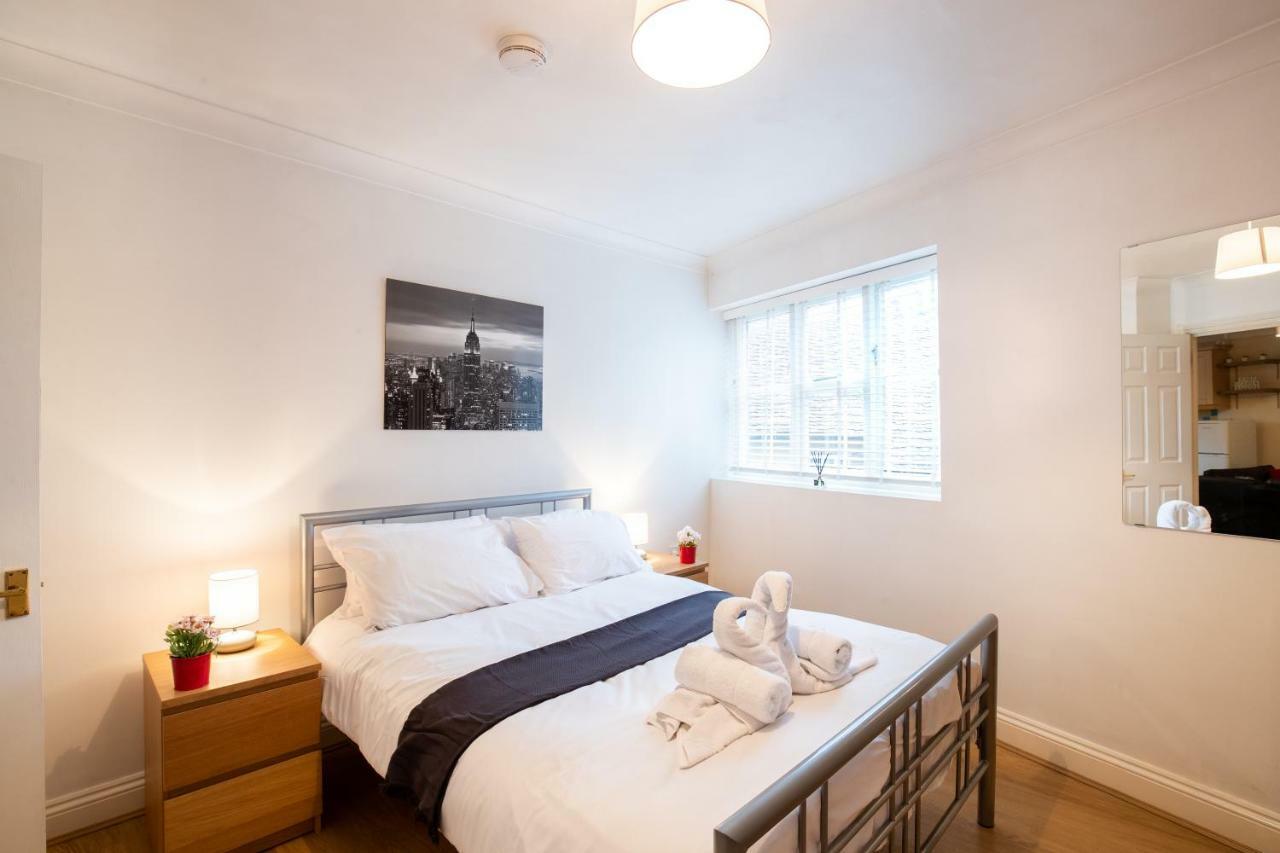 Spacious 2Br Flat In Stansted Apartment Stansted Mountfitchet Exterior photo